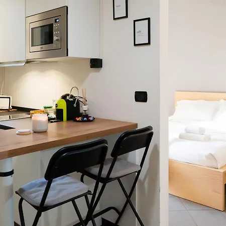 5min A Piedi Life-metro-mico-ac-self Check-in * Milan