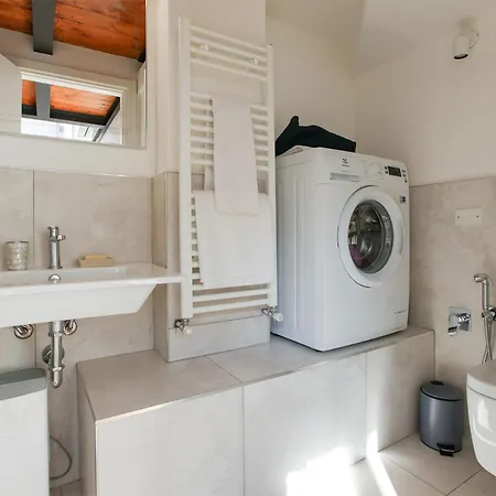 아파트 Beautiful Loft Near Navigli 밀라노