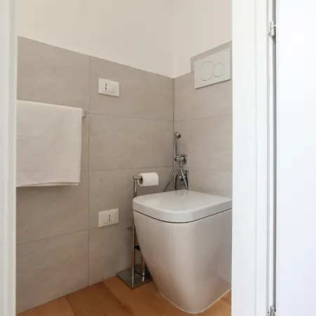 Beautiful Loft Near Navigli * Милан