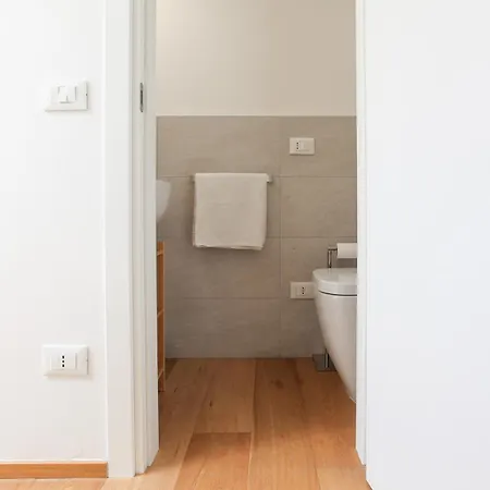 Beautiful Loft Near Navigli Apartment