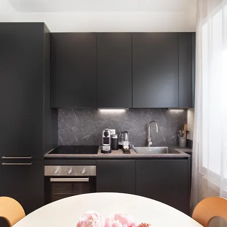 And Beauty Duomo - Pink Apartment Mailand