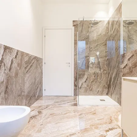 Cool And Big Duomo - White * Milano