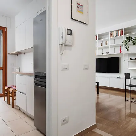 New - Roncaglia - M4 Bolivr - Sforza Castel * Μιλάνο