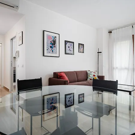 Διαμέρισμα New - Roncaglia - M4 Bolivr - Sforza Castel *