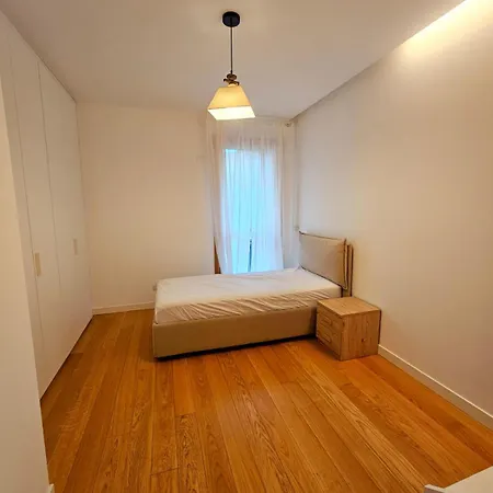 דירה 3-bedroom - Sleeps 7 - With Gym מילאנו