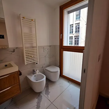 3-bedroom - Sleeps 7 - With Gym דירה מילאנו