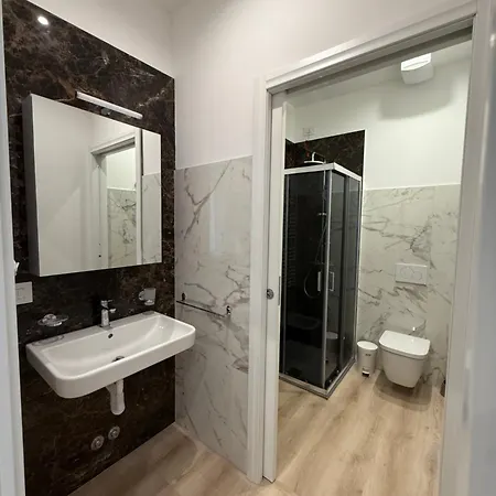 Mihouse Res Милан