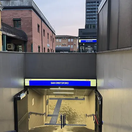 アパート Con M4 Diretta A San Siro Olimpiadi ミラノ