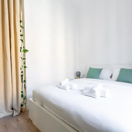 Casa Maciachini-green Suite-m3 10 Minutes To Duomo *