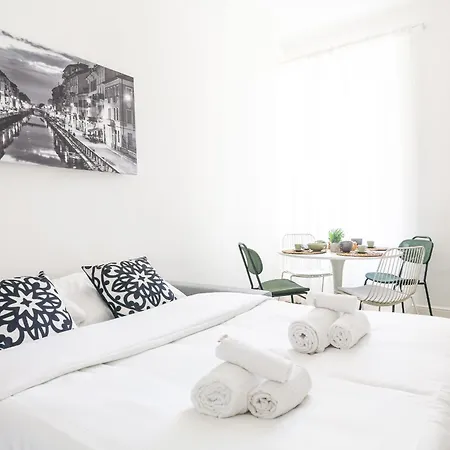 Casa Maciachini-green Suite-m3 10 Minutes To Duomo Milan
