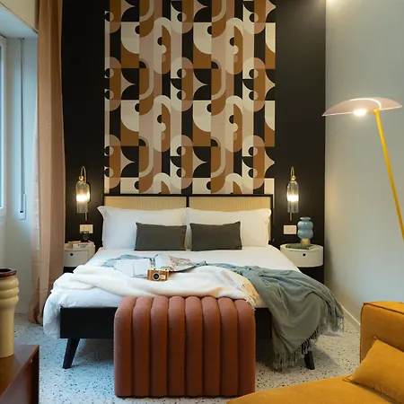 Vassily Deluxe - Metro M1 - Rembrandt 45 דירה