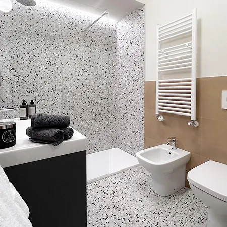 Vassily Deluxe - Metro M1 - Rembrandt 45