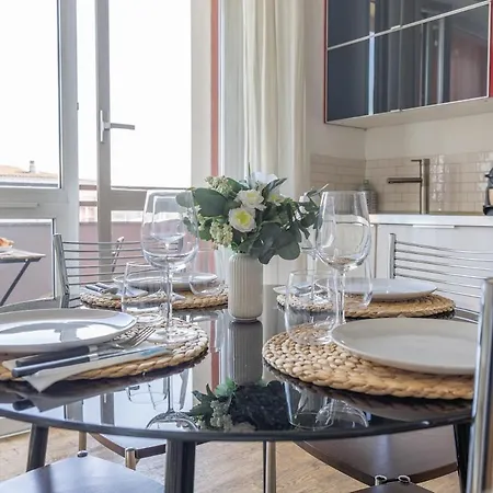 Apartment Meravigliosa Vista Su Citylife-famagosta M2,wifi Milan