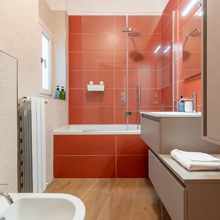 Moscova Luxe - Elegant With 2 Bathrooms Lägenhet