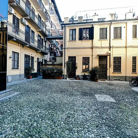 아파트 Watt Industrial Loft - Navigli District,