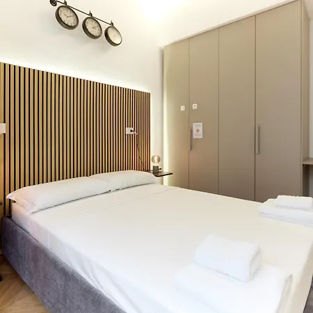 Apartment Duomo Imperial Suits - Modern And Comfortable Milan