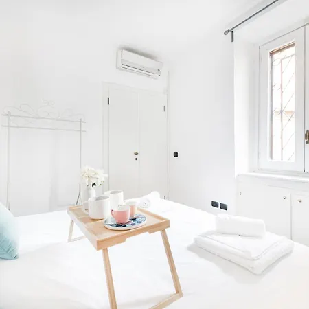 Easylife - Spacious On The First Floor In The Gae Aulenti Area * Milan