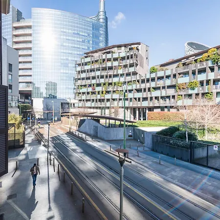 Apartment Easylife - Spacious On The First Floor In The Gae Aulenti Area *