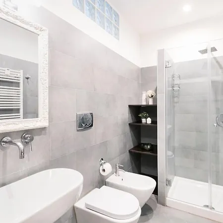 Easylife - Spacious On The First Floor In The Gae Aulenti Area * Milan