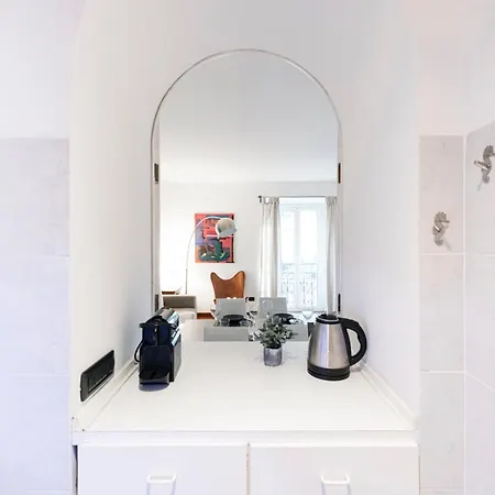 Easylife - Spacious On The First Floor In The Gae Aulenti Area