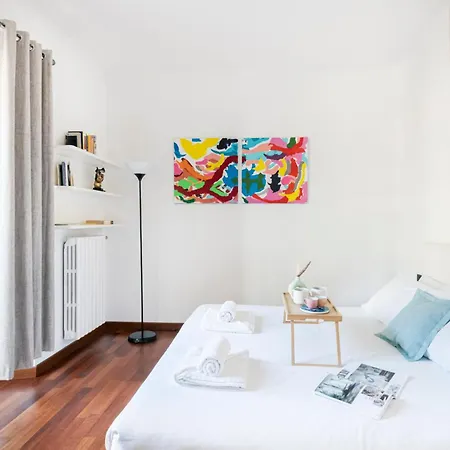 Easylife - Spacious On The First Floor In The Gae Aulenti Area Milan