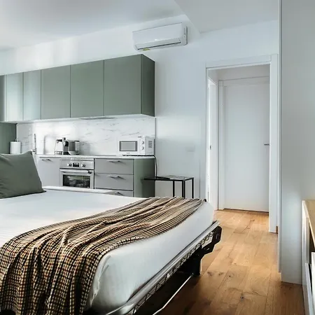 Zara - Station - 10' Duomo - San Siro *