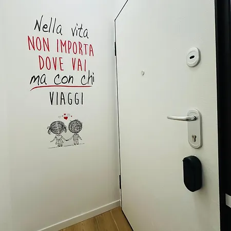 Bed & Breakfast Montenapoleone A 500 Mt Da San Siro Milan