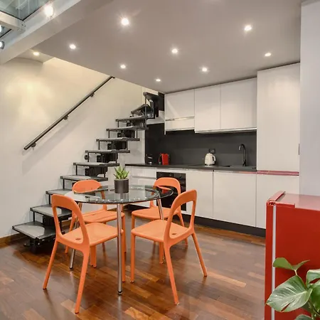 Just Urban - Stylish Loft In - Duomo 4 Min M1 דירה מילאנו