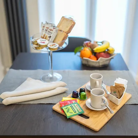 La Casa Di Lou - San Siro E Life A 15 Minuti *