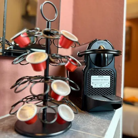 Historic Center Flat- Duomo 10m-m4 Vetra Apartment *