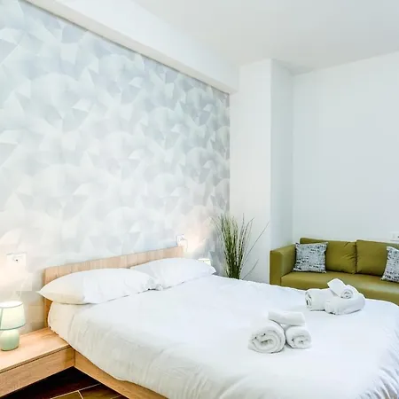 Comfort & Design Minutes Away From The Centre 아파트