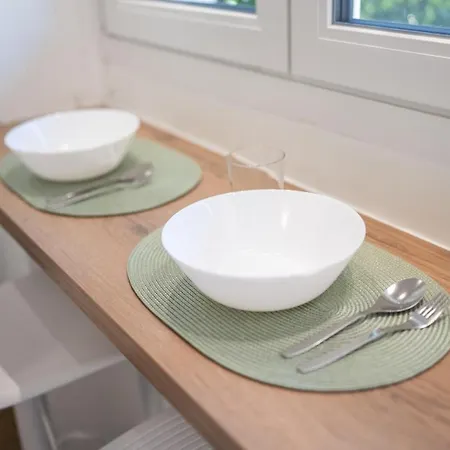 Bright Elegant Flat With Balcony, Portello アパート ミラノ