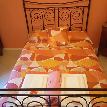 Flores Home, Vintage Style & Comfort Steps To Center, Navigli, Bocconi Mailand