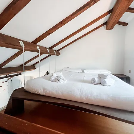 Brera Nest - Heart Of