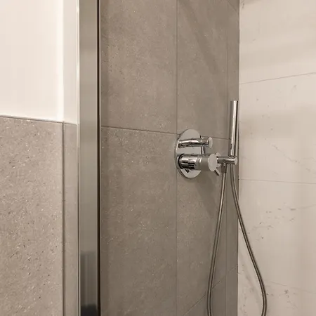 Splendido Quadrilocale Darsena - Mirable Pm