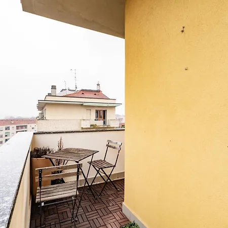 Apartament Panoramico A Porta Romana