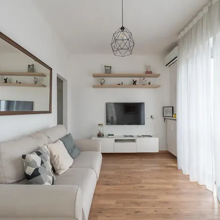 Apartament Panoramico A Porta Romana