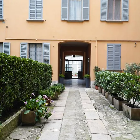 Chich And Modern Mini-loft Navigli Апартаменты Милан