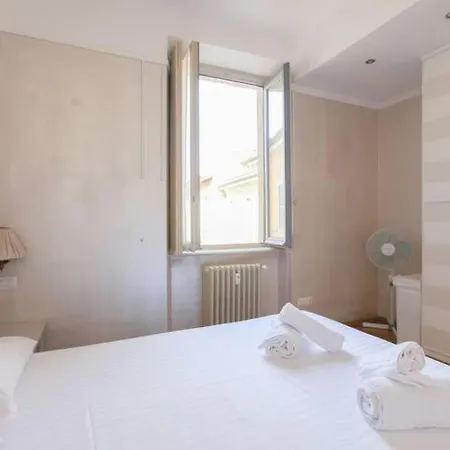 Hozyhome Prestigiosa Ed Economica Soluzione In Duomo * ميلان