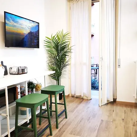 Viva - Metro 2 Passi - Duomo & Linate Direct - Ac - Balcony 밀라노