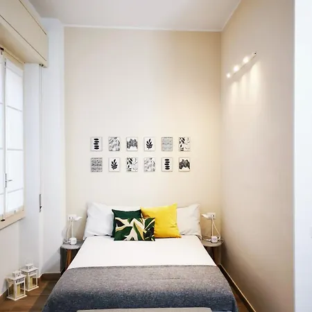A Due Passi Dalla Metro Apartment *
