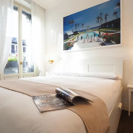 Refined And Bright One-bedroom Near Metro M4 - Dateo Apartment *