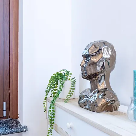 Assunta Exclusive With Balcony - Collection * Milano