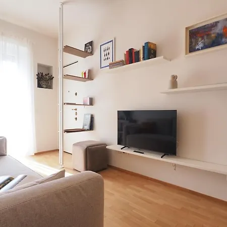 Quiet One Bedroom Near Tortona District * Milan