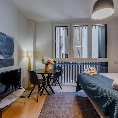 Sweett - The Nest * Milán