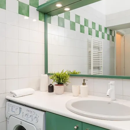 Elegant And Stylish Design In Brera Near The Metro Daire
