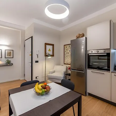 La Casa Di Lou - San Siro E Life A 15 Minuti