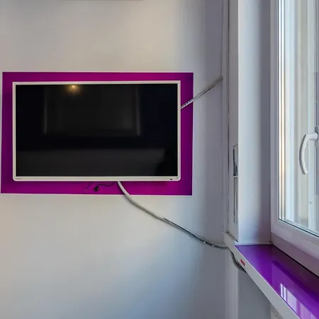 Stylish 8-bed Near Duomo Ideal For Groups Families With Terrace Garden Parking * Milaan