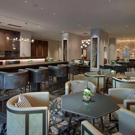 Отель Hilton 4*