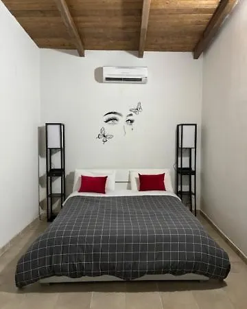 Mambo House Apartment